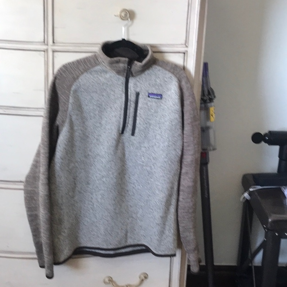 Patagonia men’s pullover